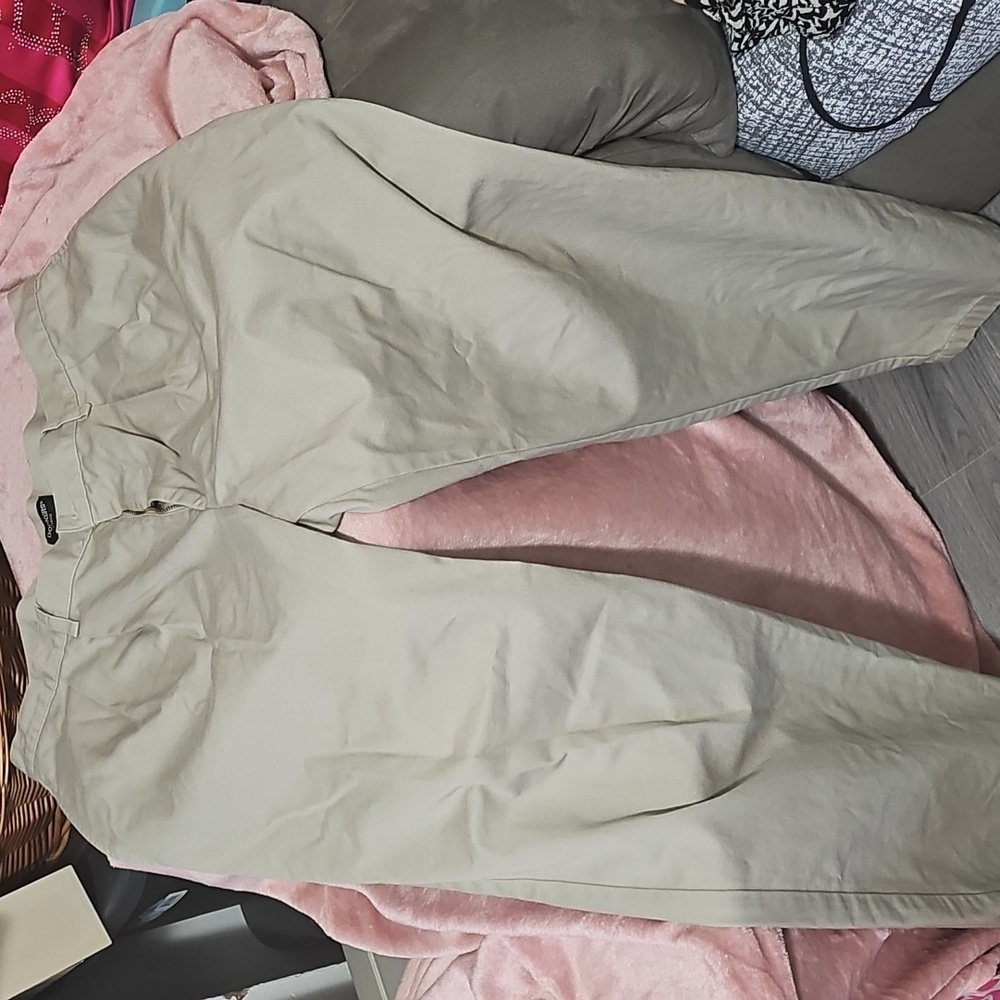 DOCKER KHAKIS